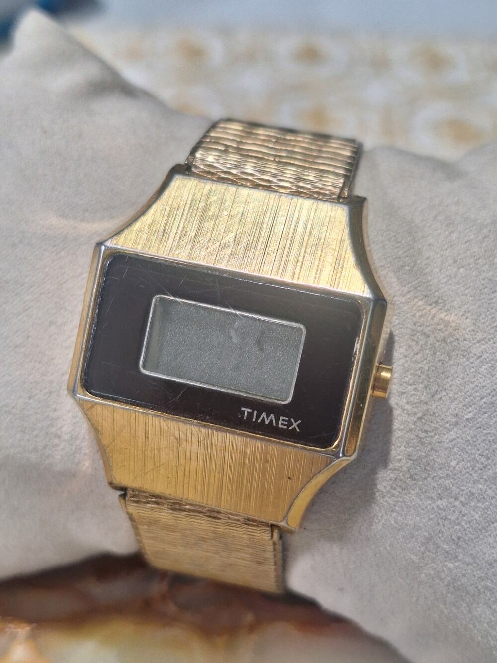 Vintage 1970s Timex LED Digital Watch Gold Tone Type H Speidel Band Untested